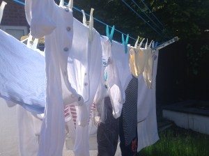 i love seeing baby clothes on the washing line :)