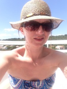 Balcony #selfie - hat bought in San Tomas :)